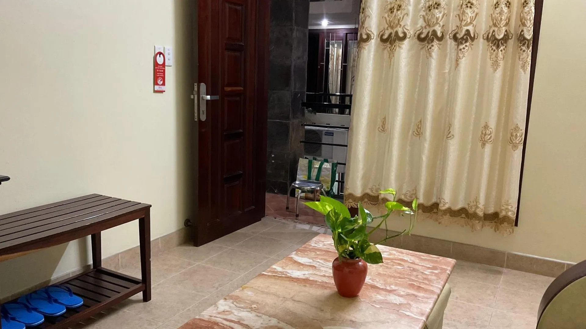 Khach San Minh Chau - Hoa Hung Hotel Ho Chi Minh City