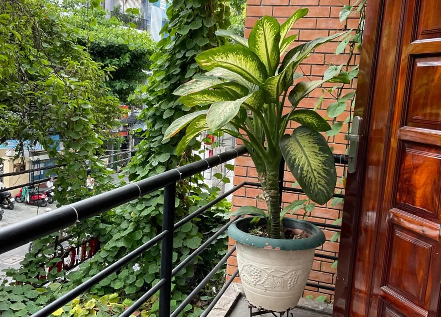 **  Khach San Minh Chau - Hoa Hung Hotel Ho Chi Minh City Vietnam