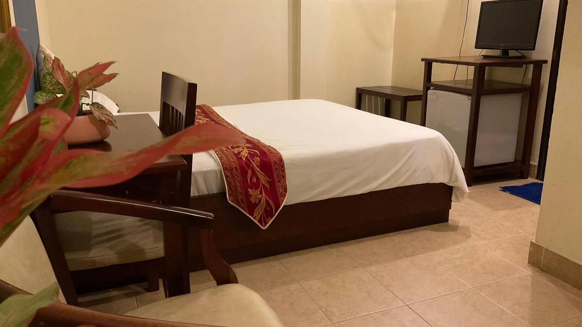 Khach San Minh Chau - Hoa Hung Hotel Ho Chi Minh City