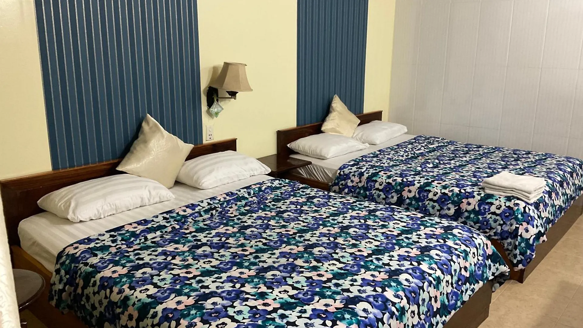 Khach San Minh Chau - Hoa Hung Hotel Ho Chi Minh City