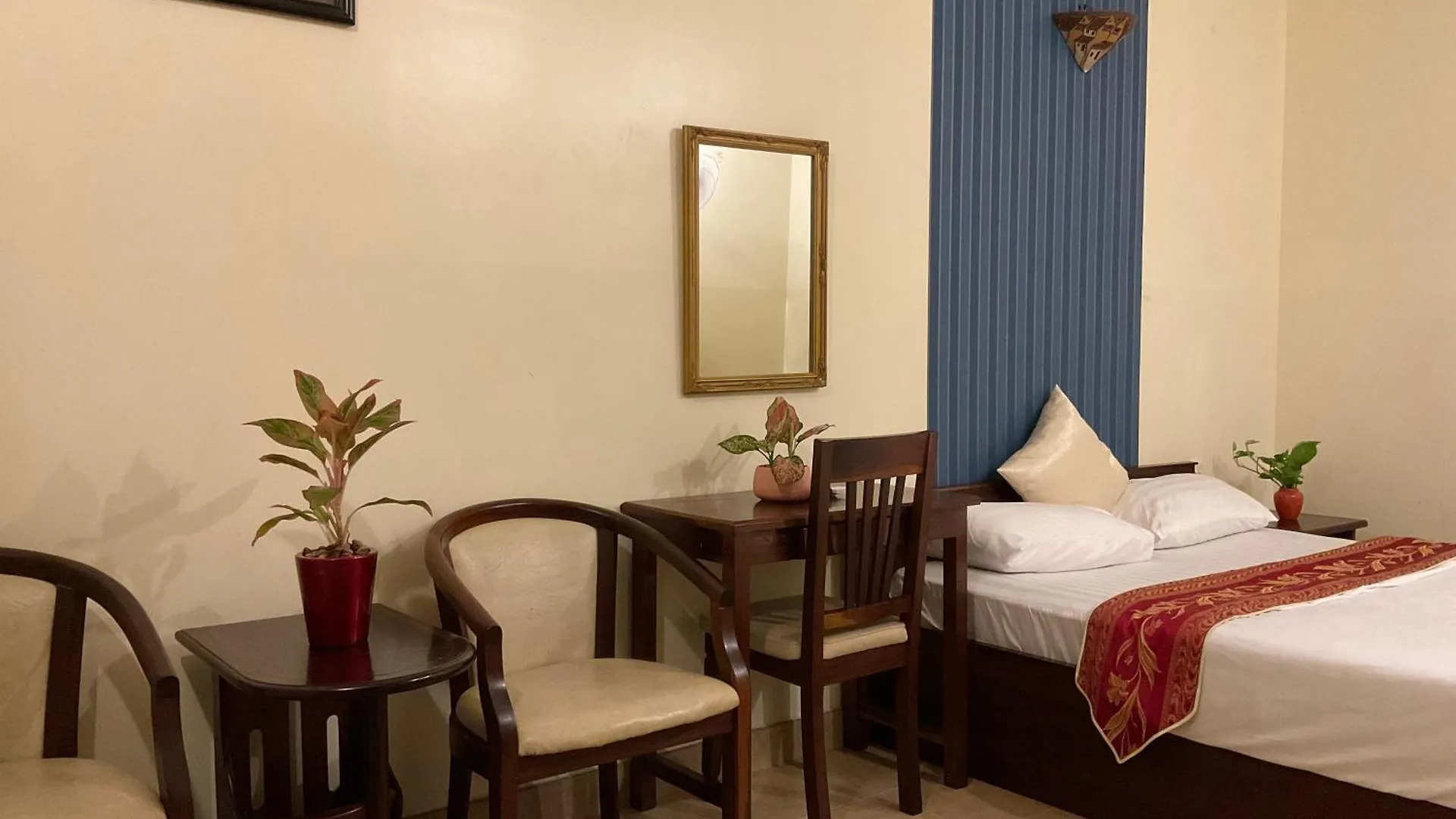 Khach San Minh Chau - Hoa Hung Hotel Ho Chi Minh City 2*,