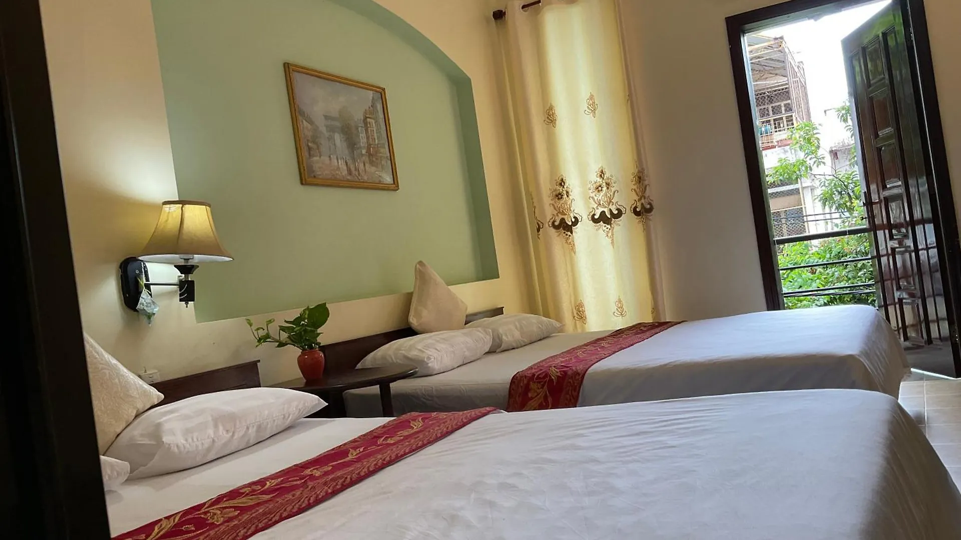 Khach San Minh Chau - Hoa Hung Hotel Ho Chi Minh City 2*,
