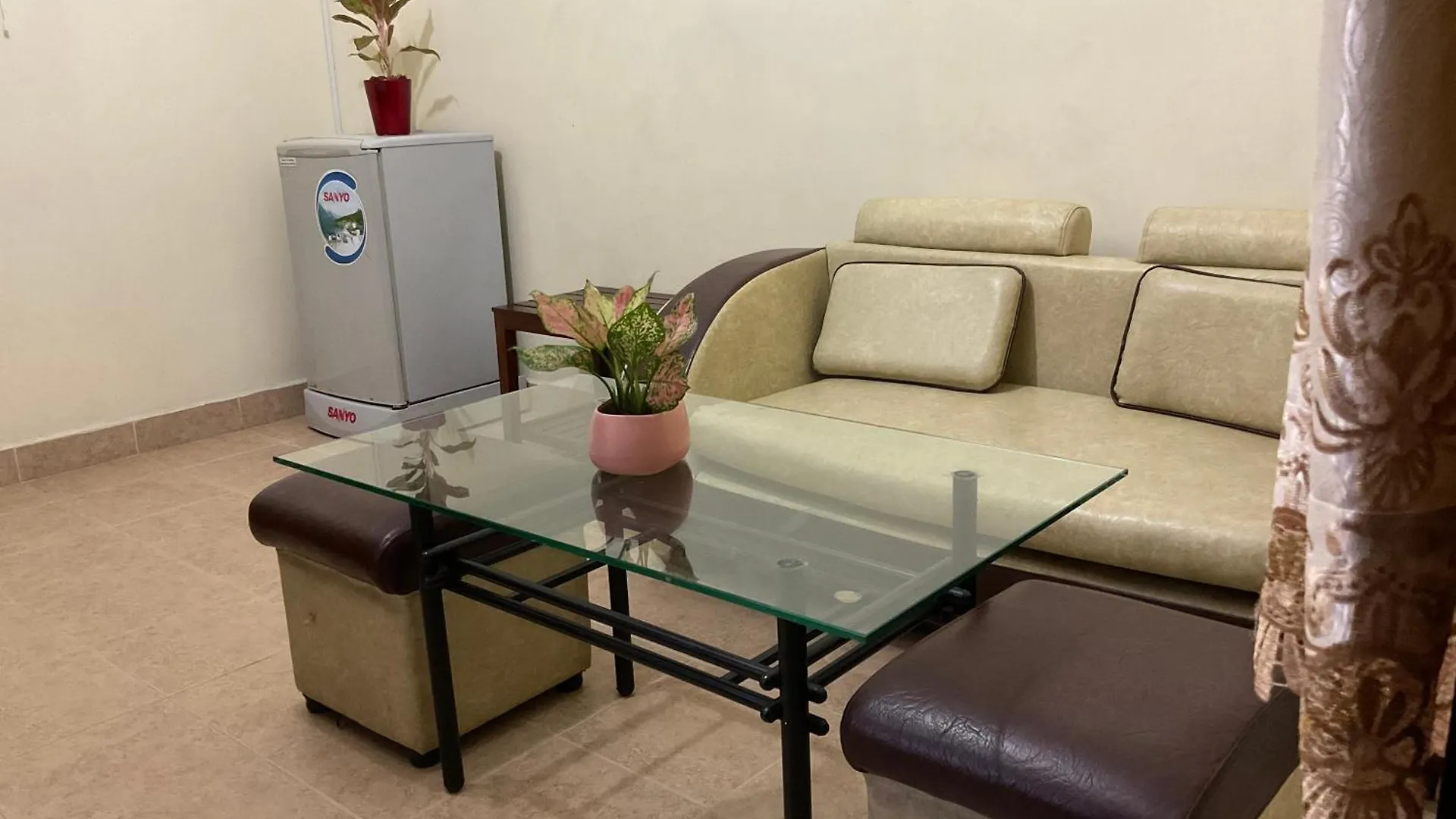 Khach San Minh Chau - Hoa Hung Hotel Ho Chi Minh City
