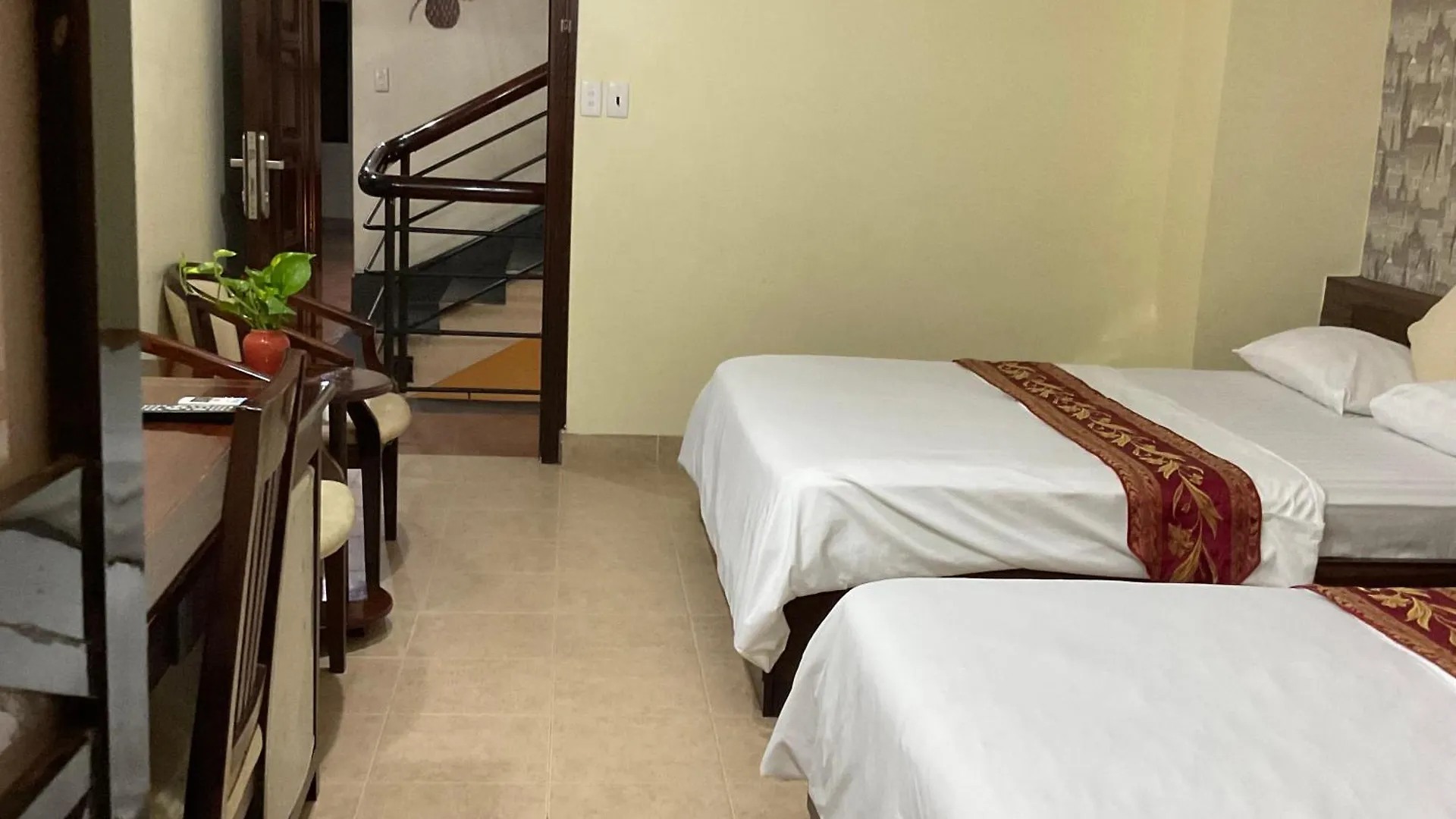 Khach San Minh Chau - Hoa Hung Hotel Ho Chi Minh City 2*,