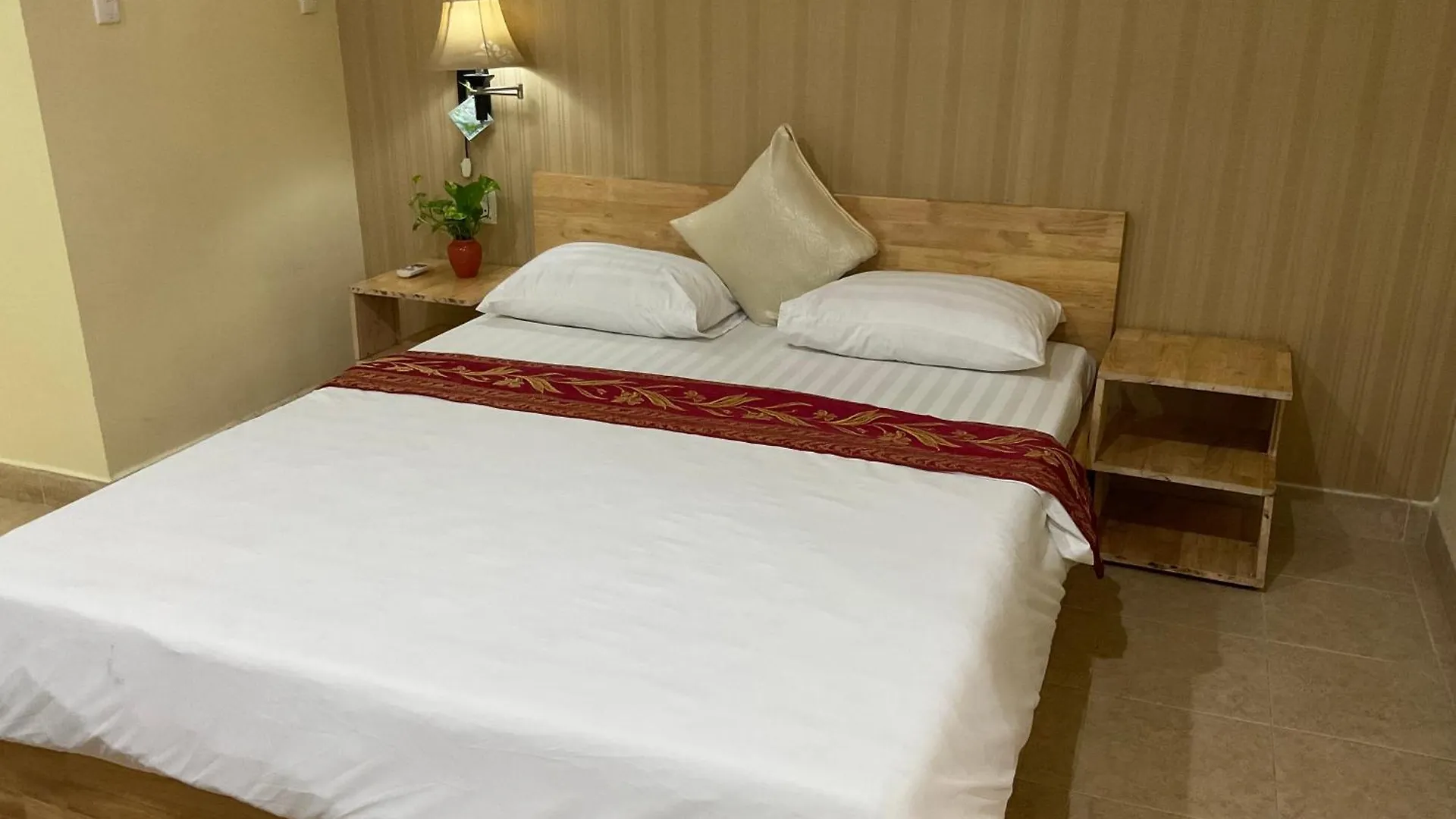 Khach San Minh Chau - Hoa Hung Hotel Ho Chi Minh City