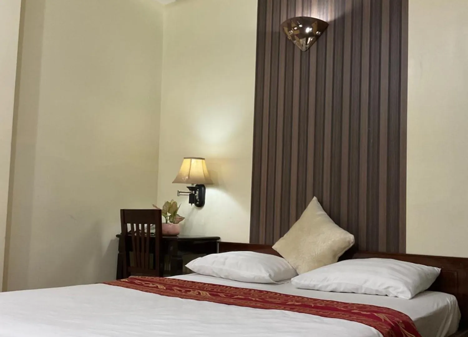 Khach San Minh Chau - Hoa Hung Hotel Ho Chi Minh City