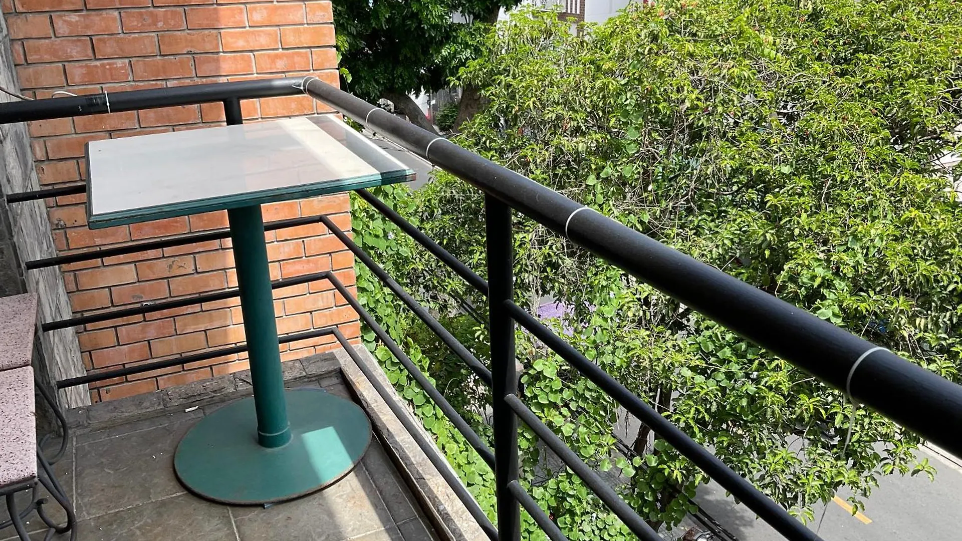 Khach San Minh Chau - Hoa Hung Hotel Ho Chi Minh City