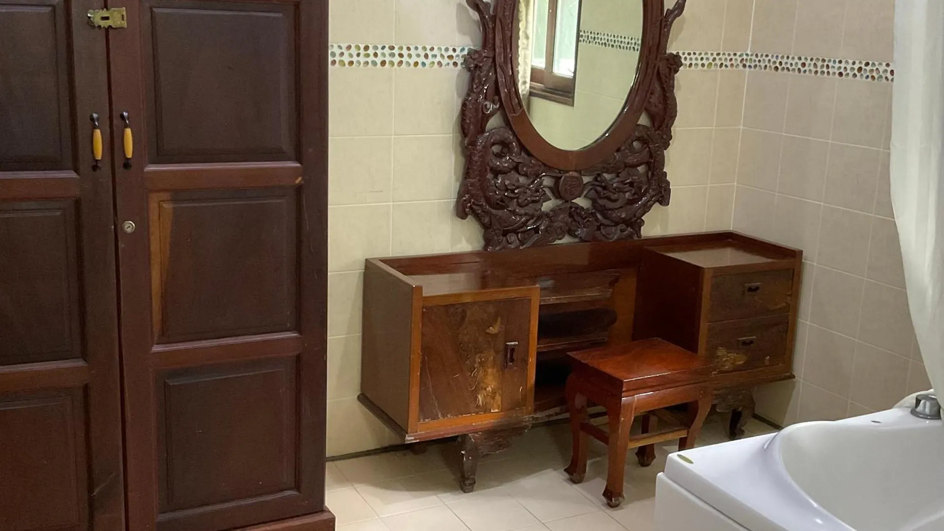 **  Khach San Minh Chau - Hoa Hung Hotel Ho Chi Minh City Vietnam